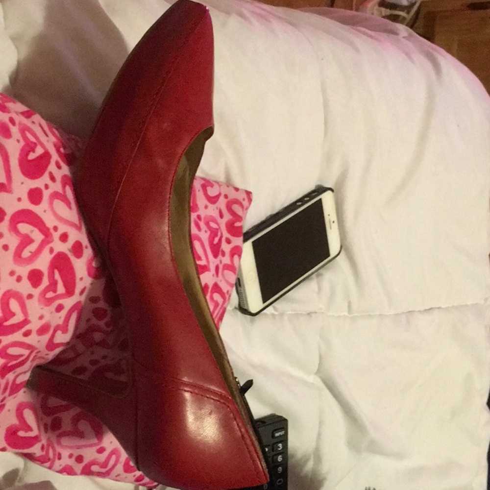 Casual anti gravity pump size 9wide